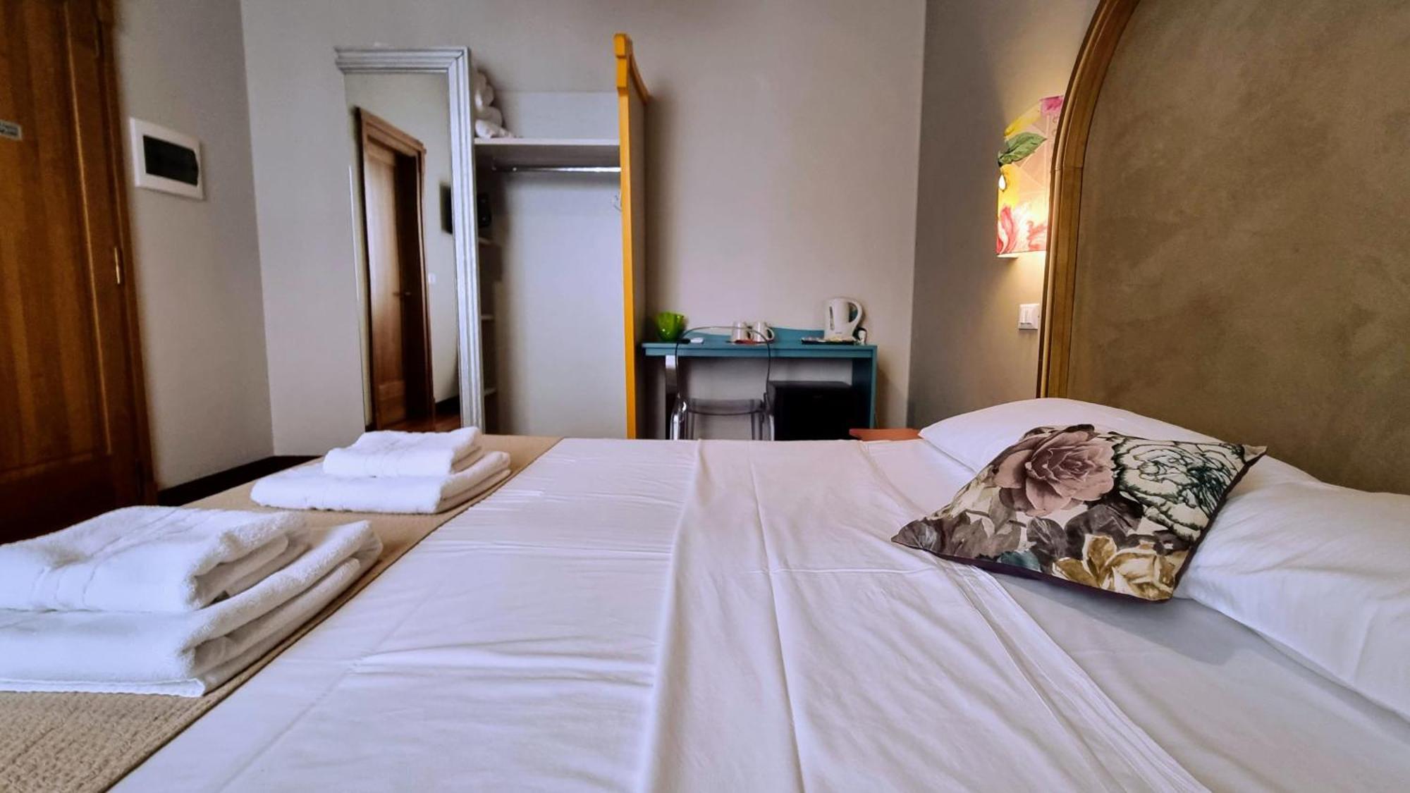 טריאסטה Locanda Al Volo Tommaseo מראה חיצוני תמונה